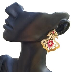 AVON SATIN GOLDTONE SCROLL DESIGN & RED ENAMEL POINSETTIA FLOWER EARRINGS